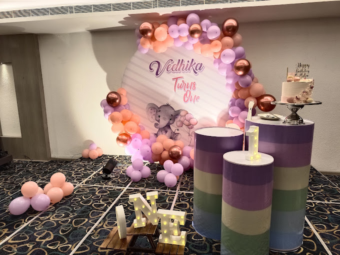 Corporate event balloons